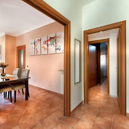 Casa Mari Metro A